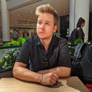 Meet your Posher, Adrian